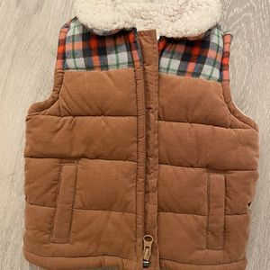 NWOT Old Navy toddler winter vest